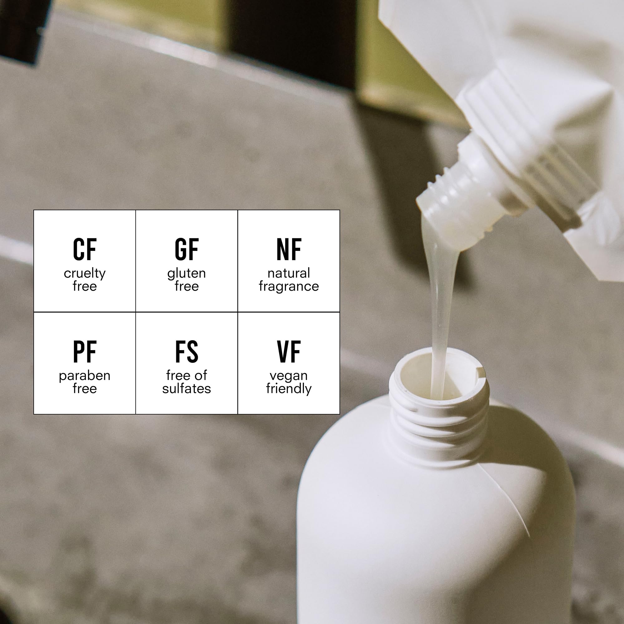 Public Goods Champú con aceites esenciales orgánicos para cabello suave