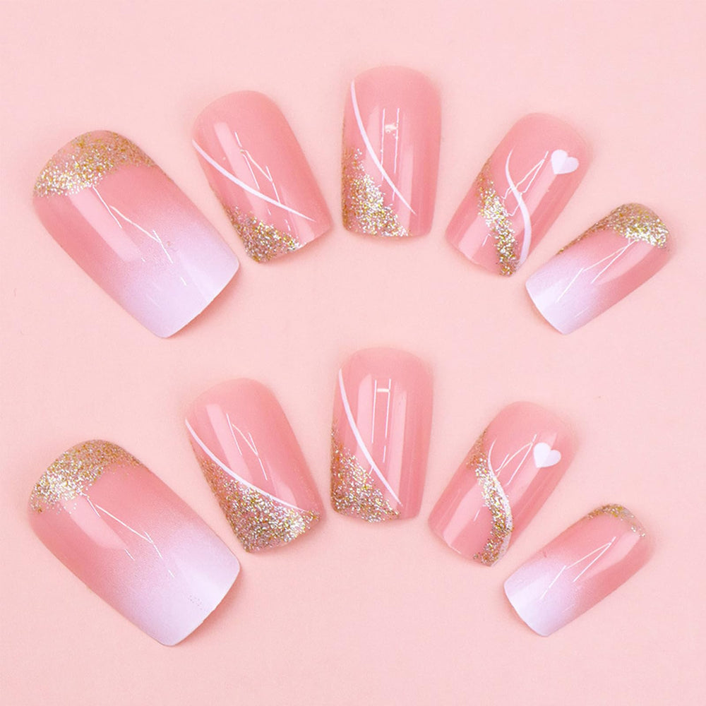 Puyokinm manos con uñas postizas para realzar manicura rápida en eventos.
