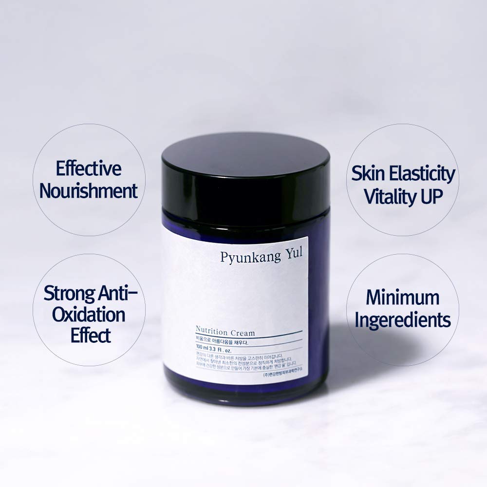 Pyunkang Yul Crema Nutritiva, textura suave y no grasa para uso diario.