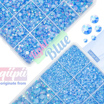 Piedras resina azul AB 4mm de qiipii para toques relucientes en vasos y botellas.