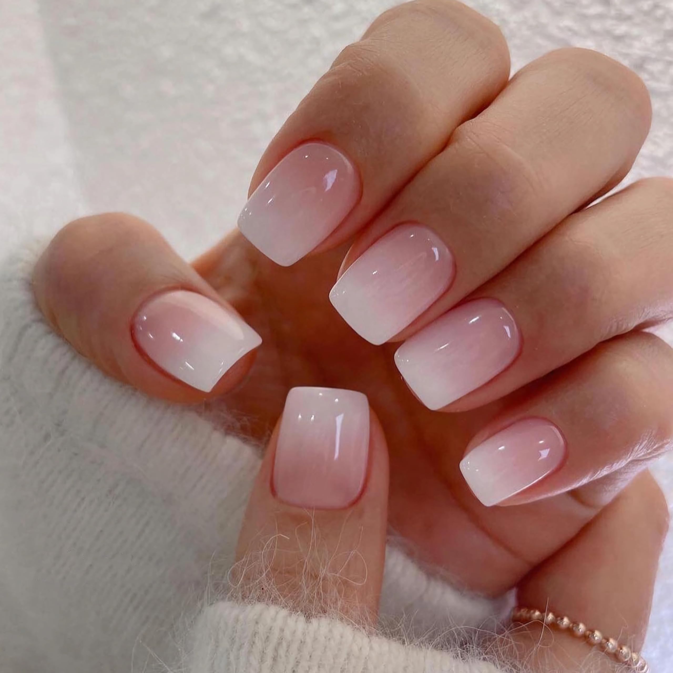 Uñas postizas Qsnidy cuadradas Frances Ombre rosa para look diario.