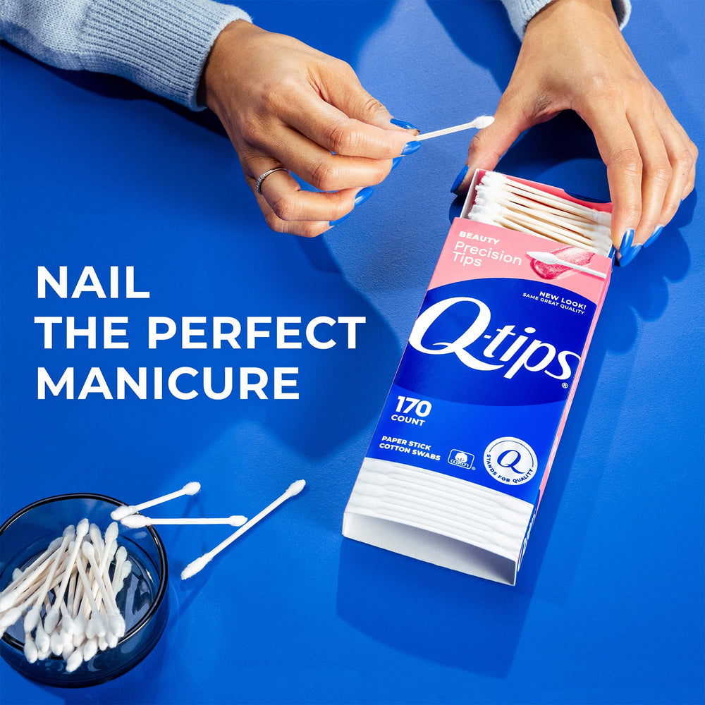 Q-tips con puntas cónicas en ambos extremos para mayor precisión.