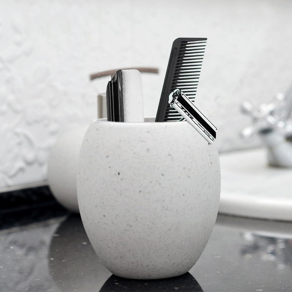 Cepillo de barba quskay, material resistente de polipropileno para uso prolongado.