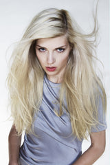 R+Co Sunset Blvd Shampoing en action, lavage doux et hydratation des longueurs