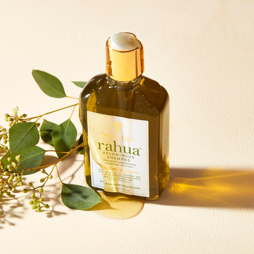 Rahua Shampoing Volume : aloe-vera apaisant pour le cuir chevelu.