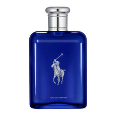 Polo Blue de Ralph Lauren Fragrances con frasco azul cobalto, experiencia fresca para el día