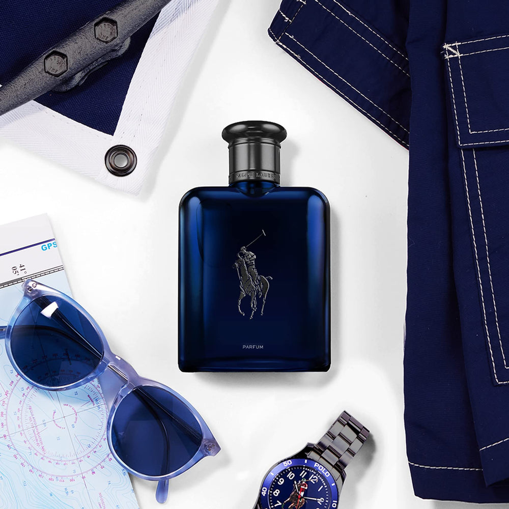 Vetiver aporta un carácter masculino y elegante.