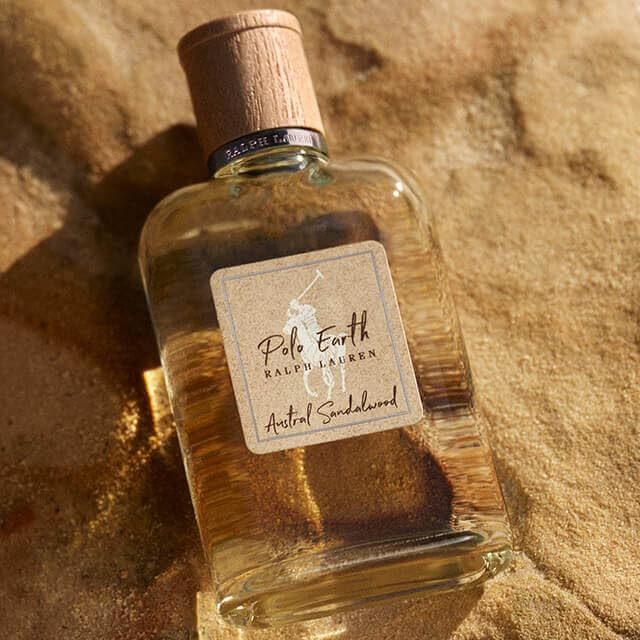 Polo Earth de Ralph Lauren, detalle de envase: botella elegante que inspira confianza