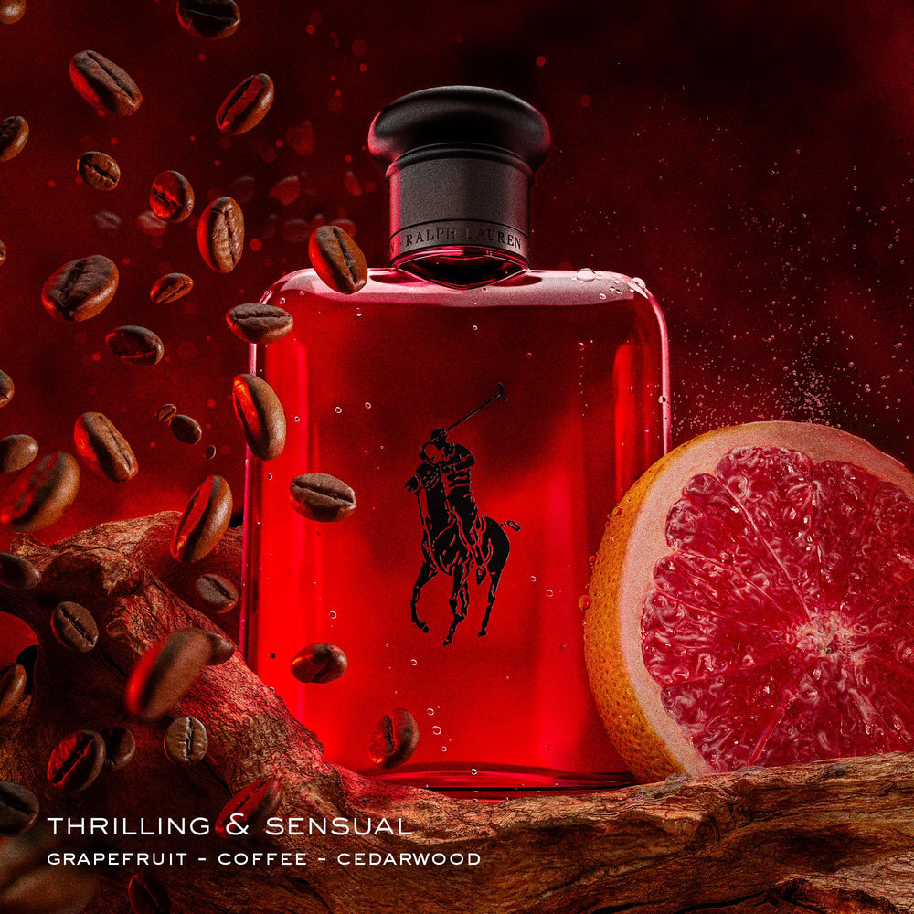 Polo Red: primer plano del acorde de cafe para iniciar el dia.