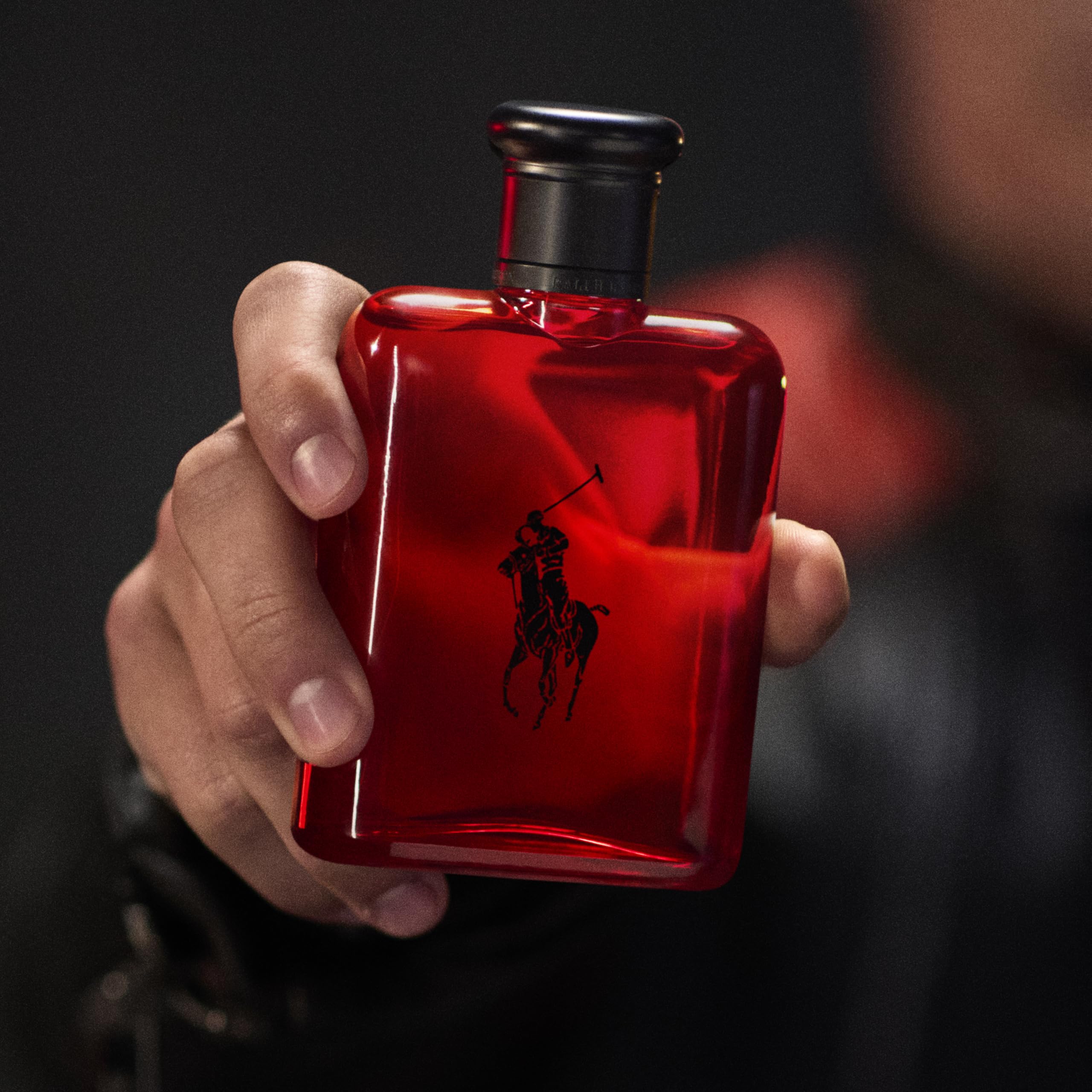Polo Red: enfoque en la toronja para un aroma fresco.