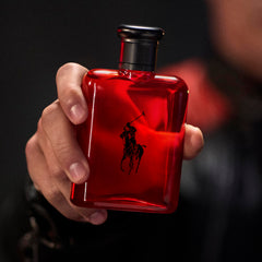 Polo Red: enfoque en la toronja para un aroma fresco.