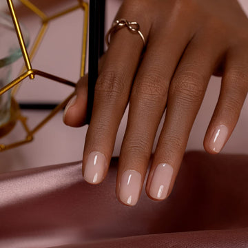 RARJSM Esmalte Gel Apricot Nude con brocha para cobertura uniforme.