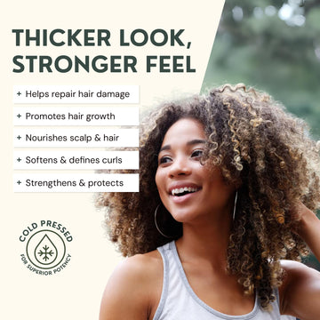 Brillo natural en cabello gracias a Batana Oil RAW ACTIVES.