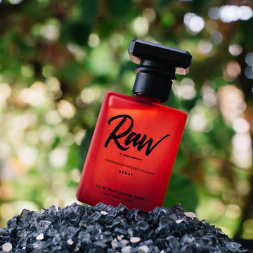 RawChemistry Presentación premium para cuidado diario.
