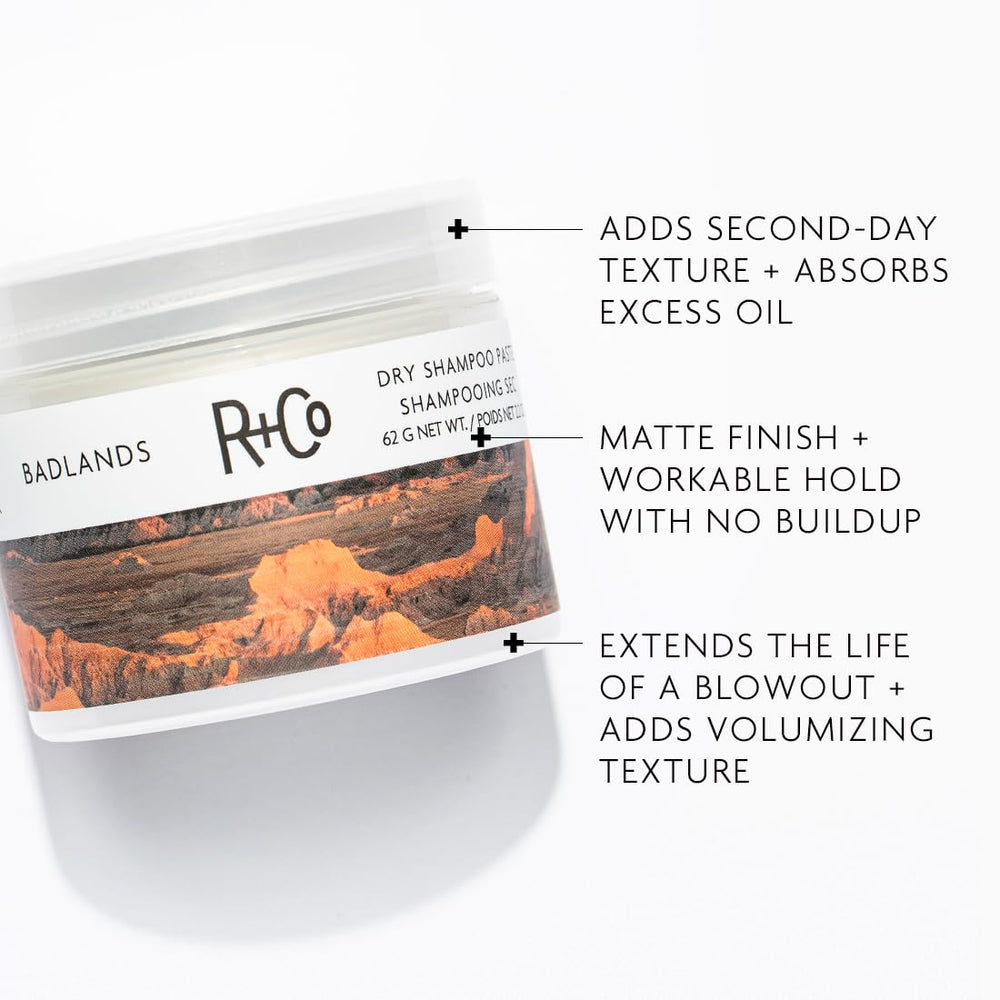 R+Co Badlands ofrece textura y volumen con esta pasta en seco.