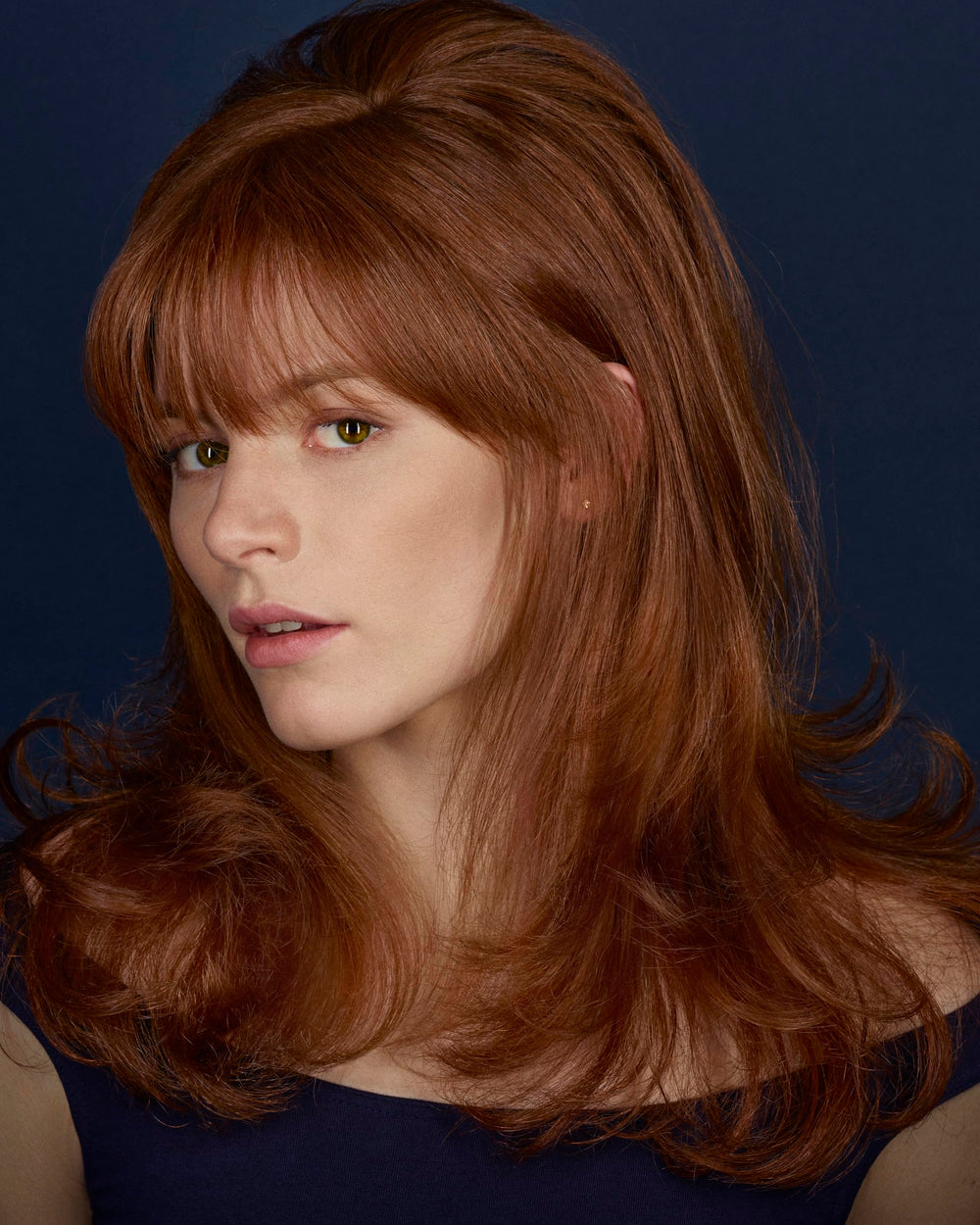 R+Co BLEU cabello liso y resistente a la humedad gracias a la fórmula