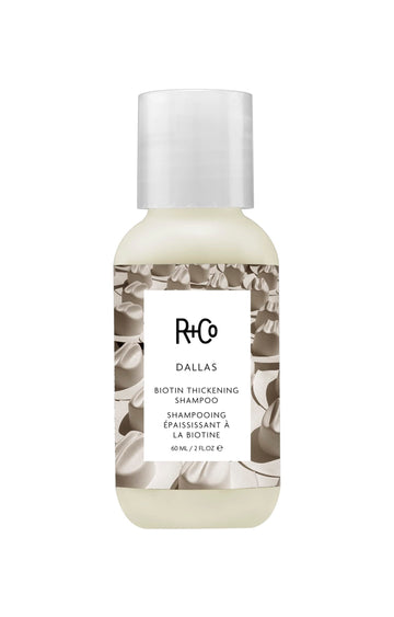 R+Co Dallas Champú Engrosante, botella frontal revitaliza cabello fino y plano