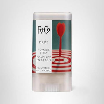 R+Co Dart Pomade Stick uso diario para estilo rápido y natural