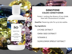 La botella de Gemstone Color Conditioner protege y prolonga el color.