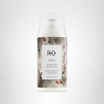 R+Co Grasp Balm ayuda a equilibrar el cuero cabelludo.
