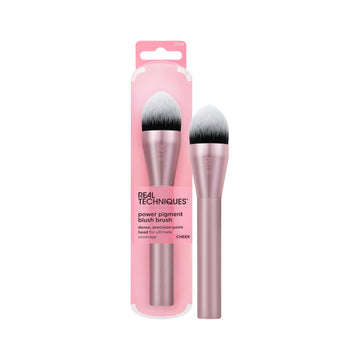Real Techniques Power Pigment: brocha para aplicación precisa que realza pómulos con color difuminado.