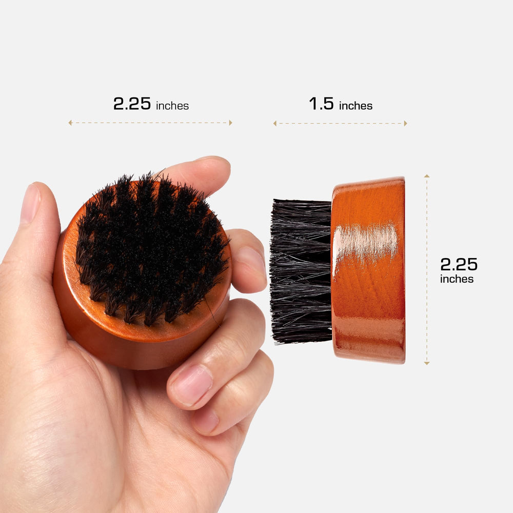 RED by Kiss, diseño redondo mini para acceso fácil en barbas cortas.