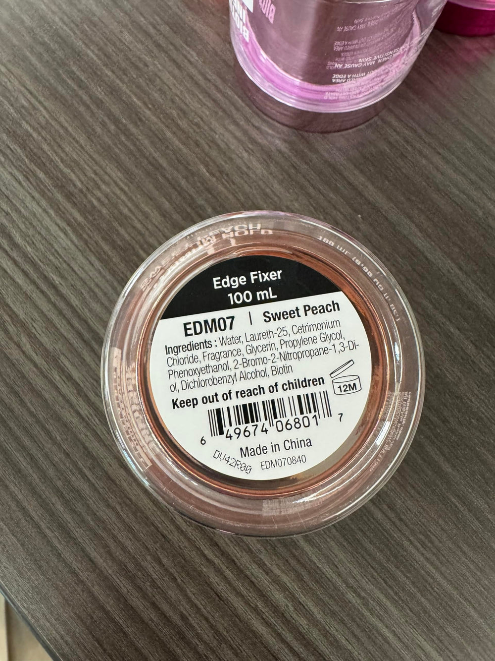 Red by Kiss Edge Fixer galardonado Ebony Beauty y Grooming Awards