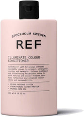 REF Extractos botánicos que nutren y protegen el cabello durante el cuidado diario.