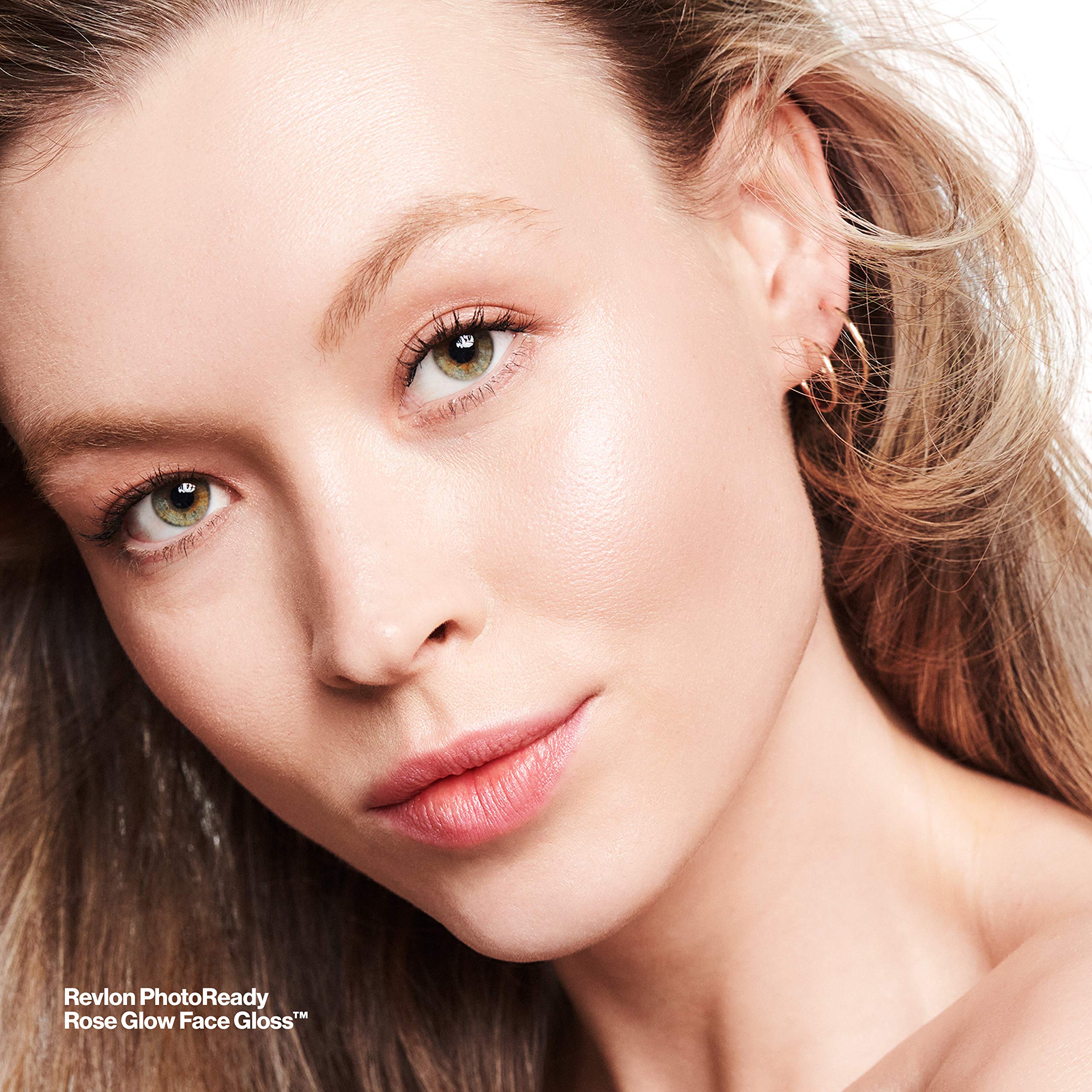 REVLON Brillo Facial: perlas reflectantes que difuminan imperfecciones.