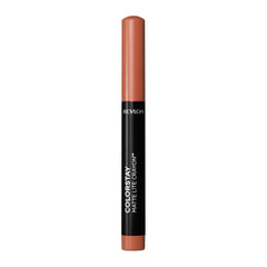 REVLON ColorStay Matte Lite Crayon en la mano muestra un tono intenso y ligero.