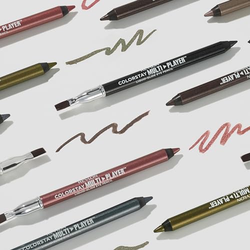 Delineado ahumado posible con REVLON ColorStay Multiplayer y difuminador