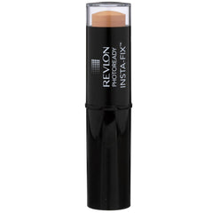 Revlon Insta-Fix muestra tono 160 Medium Beige para igualar el tono de piel.