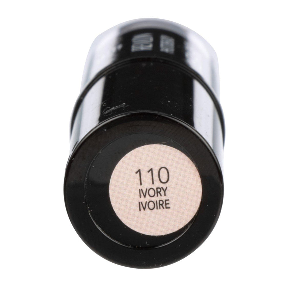 Revlon PhotoReady Insta-Fix Ivory being applied on the face for precise concealment