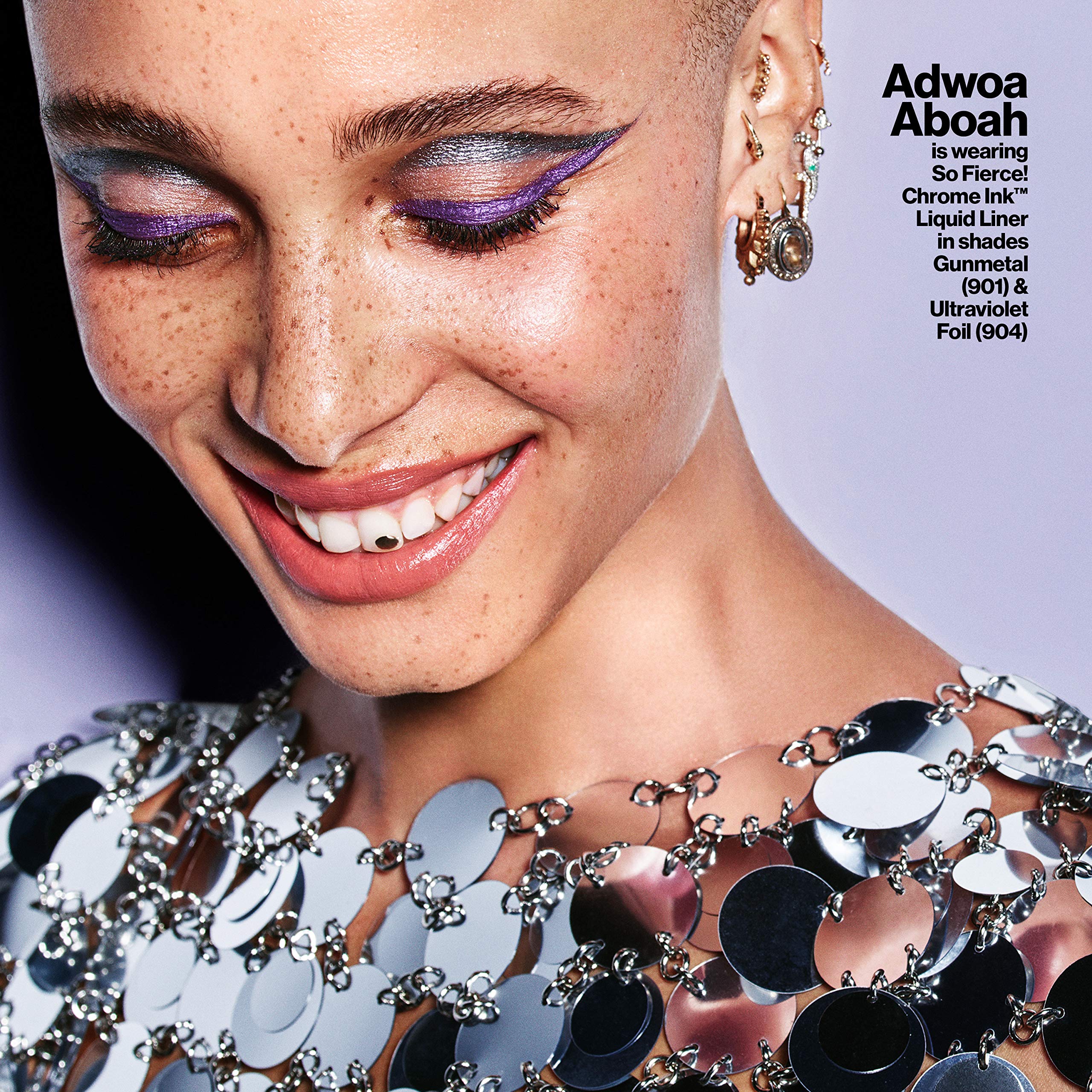 Delineado Gunmetal en Chrome Ink para un look sobrio