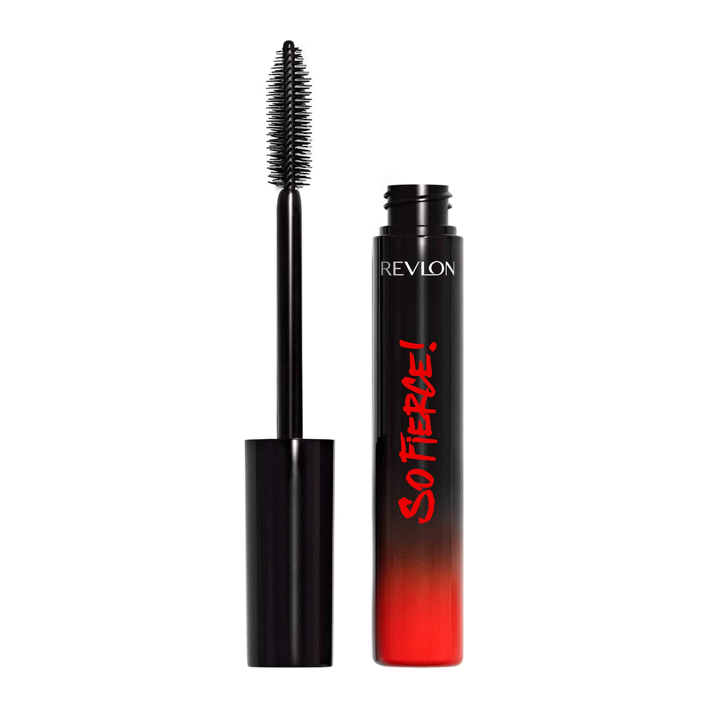 REVLON So Fierce Mascara en aplicación para definición precisa sin grumos.