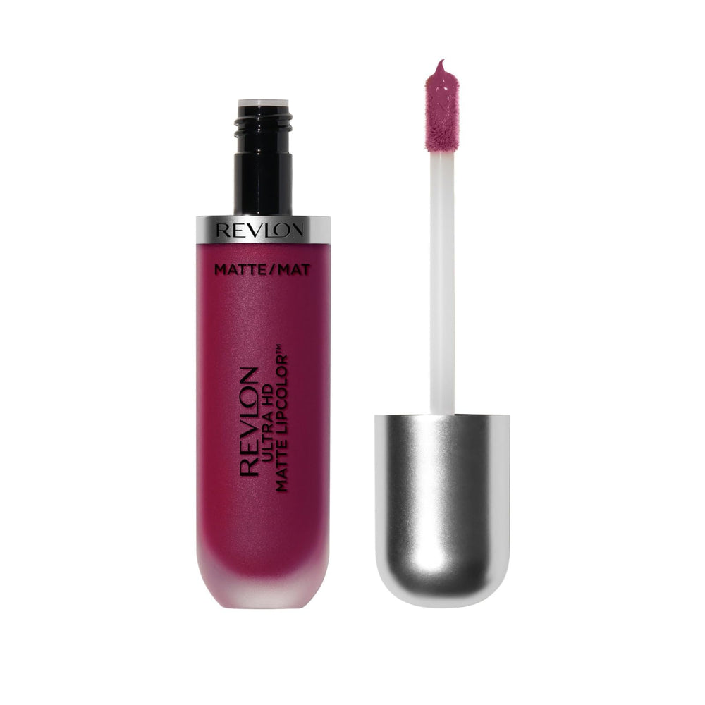 REVLON color labial mate, textura cremosa visible, ideal para retoques.