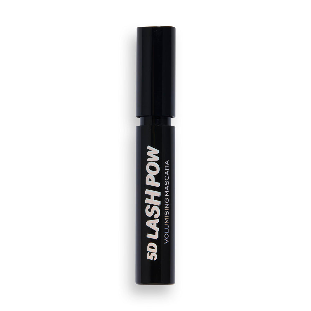 Revolución Belleza Londres 5D Lash Pow Mascara uso diario para look cómodo.