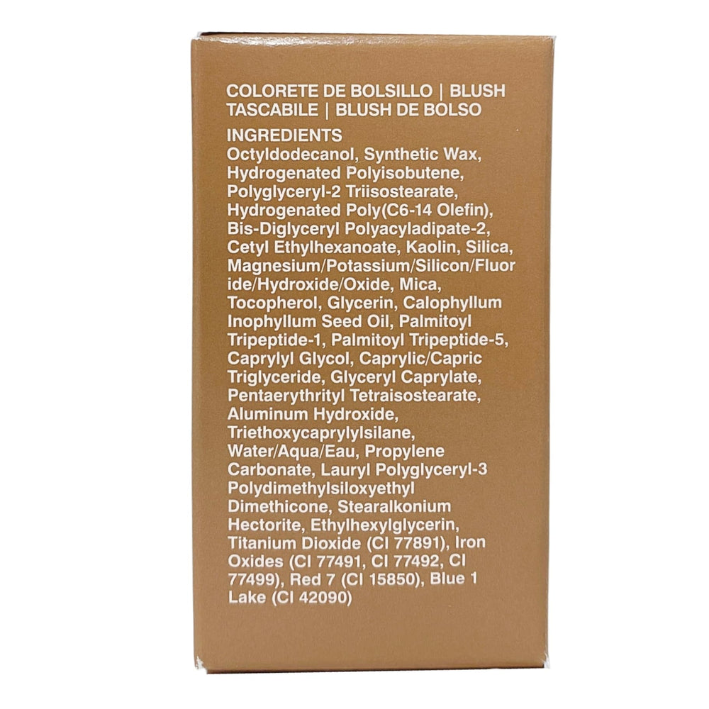 Brillo natural duradero con Rhode Pocket Blush Tan Line para realzar tez.