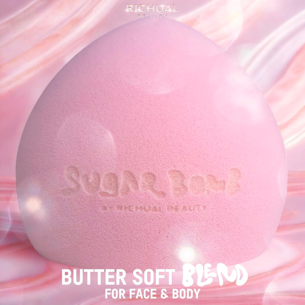 Richual Beauty Sugar Bomb Blender uso humedecido para mayor cobertura.