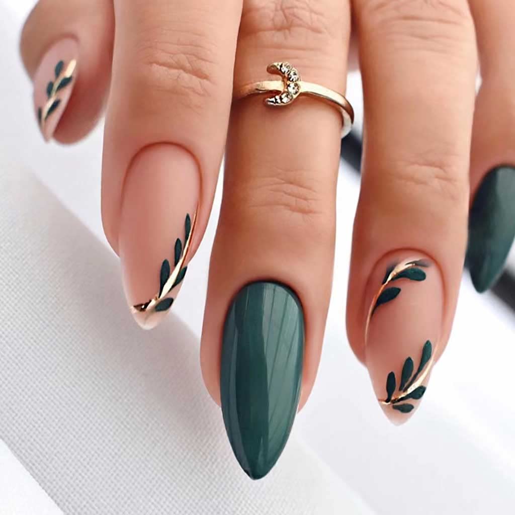 RikView uñas prensadas largas en almendra verde para un look duradero.