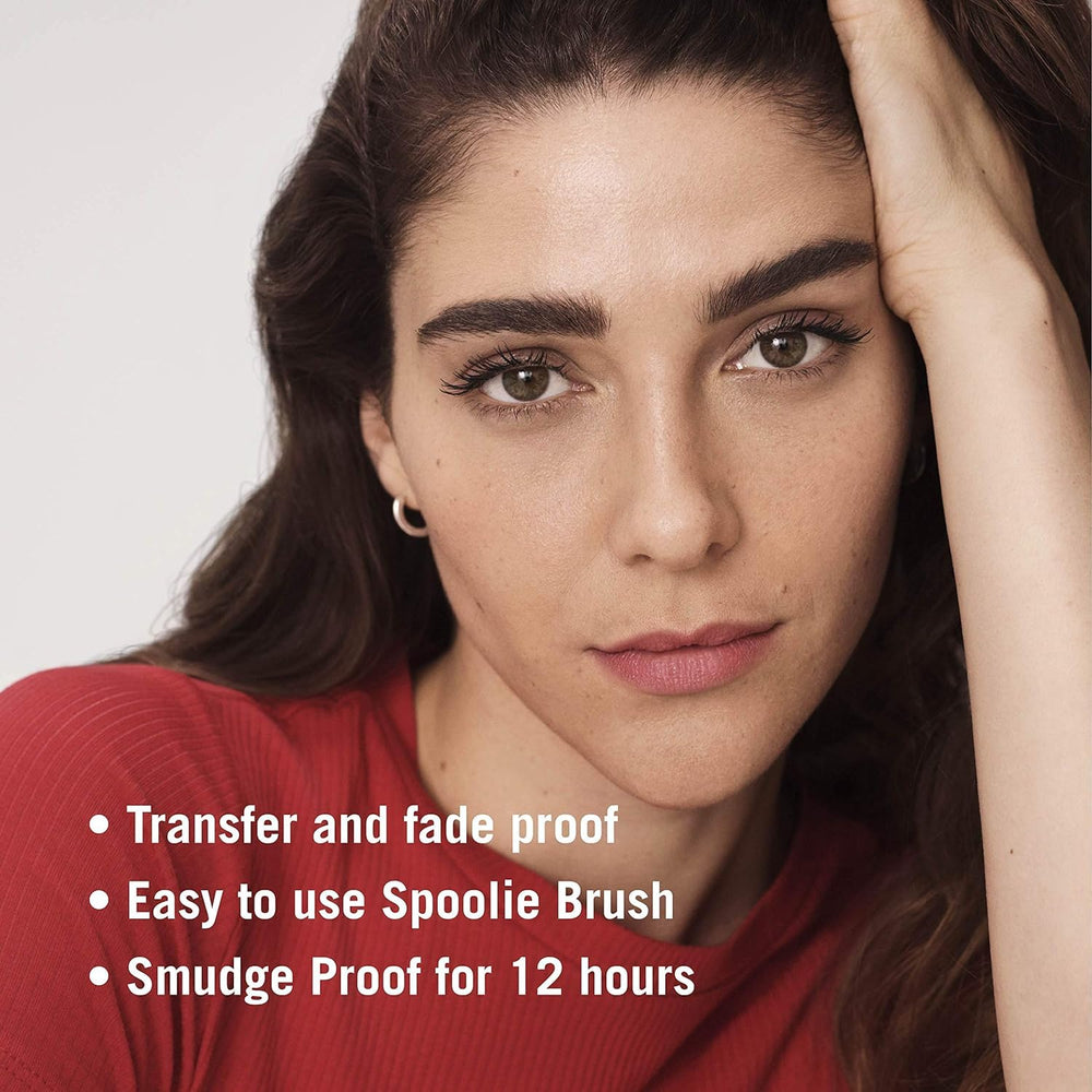 Rimmel fórmula impermeable para un acabado duradero sin manchas.