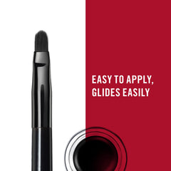 Rimmel Scandaleyes delineador gel, textura cremosa, ofrece deslizamiento suave.