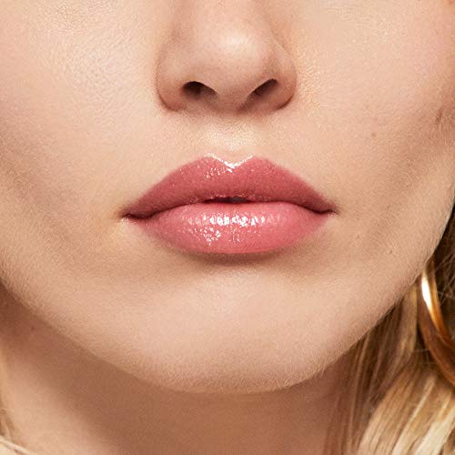 Rimmel Stay Glossy colorea con brillo sofisticado para cualquier look londinense.