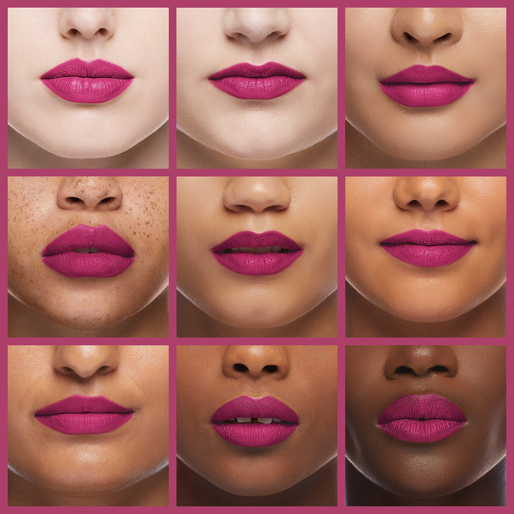 Rimmel labial líquido mate, foco en aplicación, una pasada cubre todo en Latido.