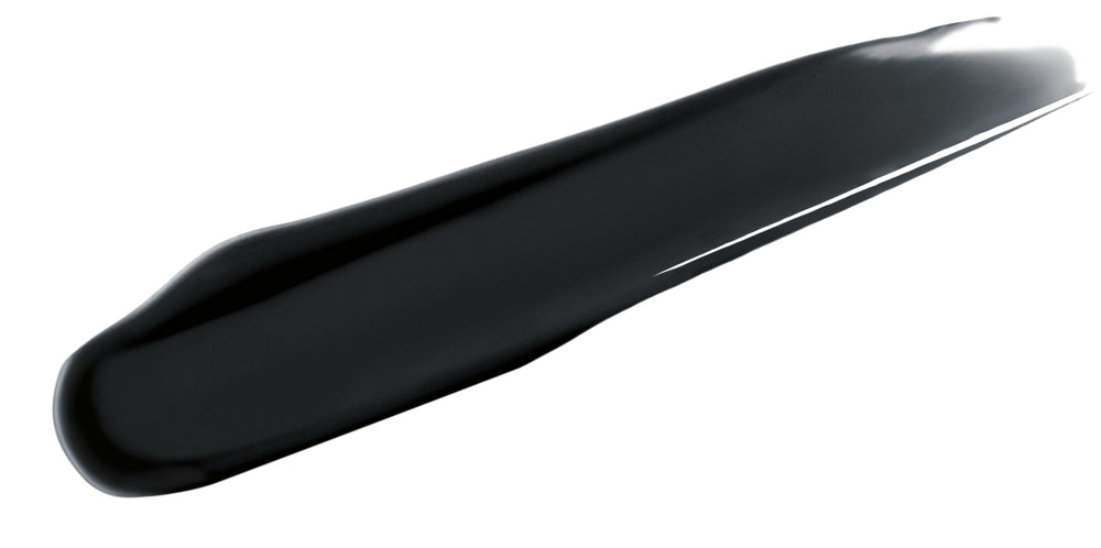 Rimmel labial líquido mate: muestra de color negro intenso para un look duradero