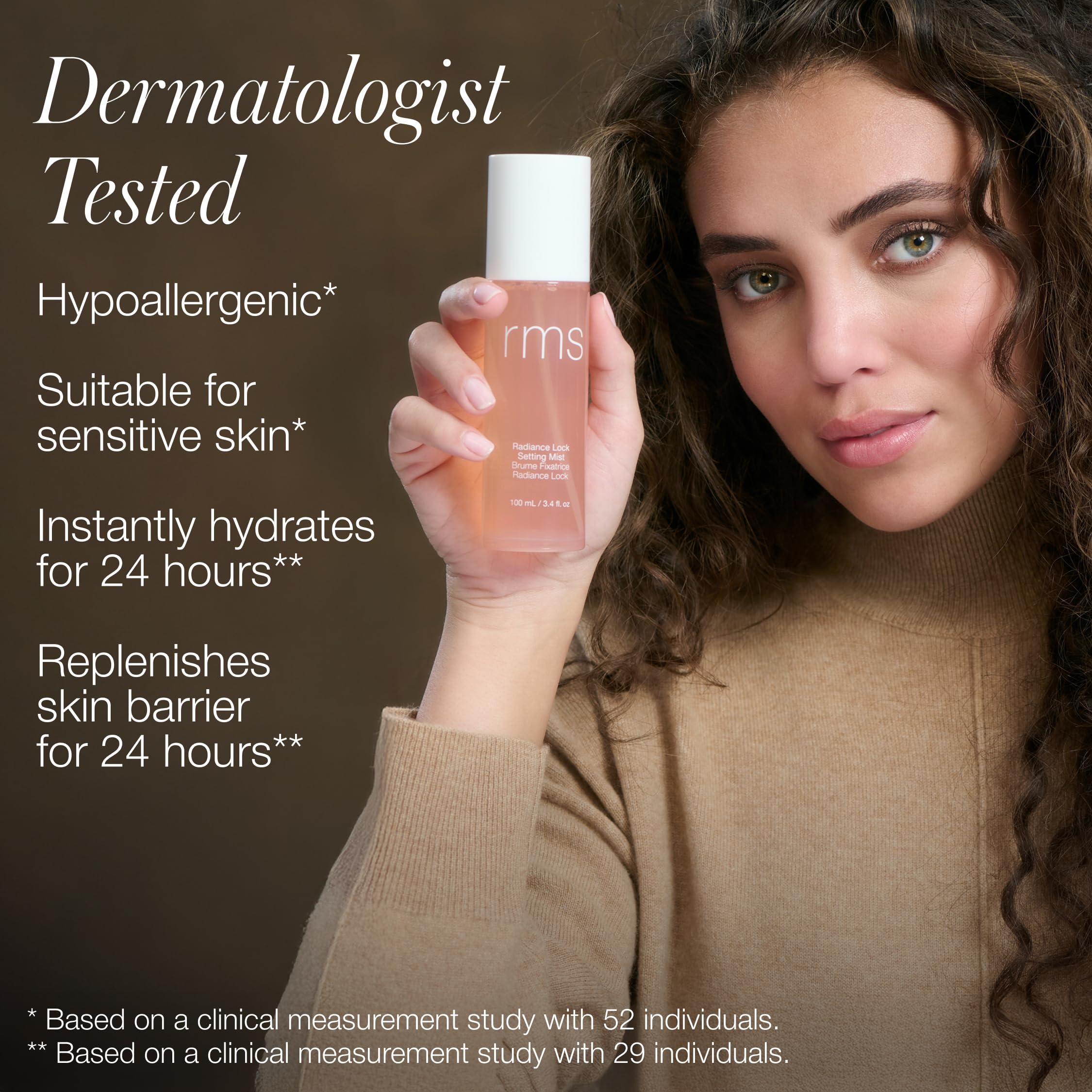 RMS Beauty Radiance Lock Setting Mist acabado humedo tras rocío suave.