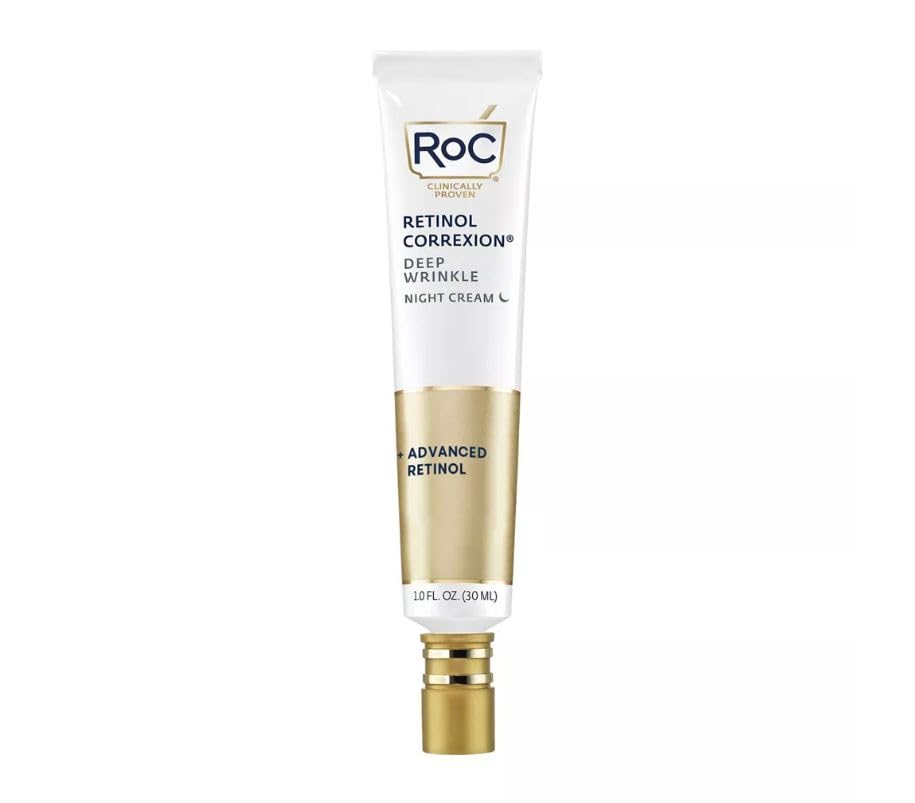 Flacon RoC Retinol Correxion avec texture crème hydratante et éclat réchauffé.