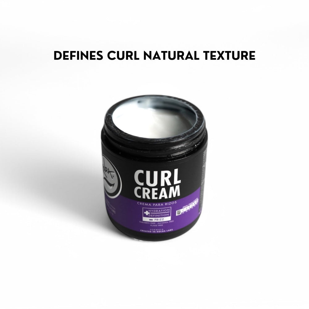Textura cremosa de Rolda Curl Cream facilita peinar.