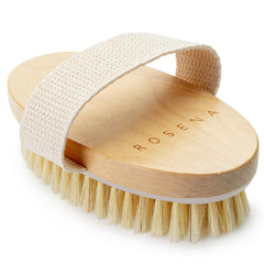 Cerdas naturales de jabali en la brocha ROSENA para exfoliación suave.