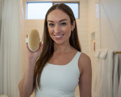 Diseño oval ergonómico de ROSENA para un agarre cómodo.